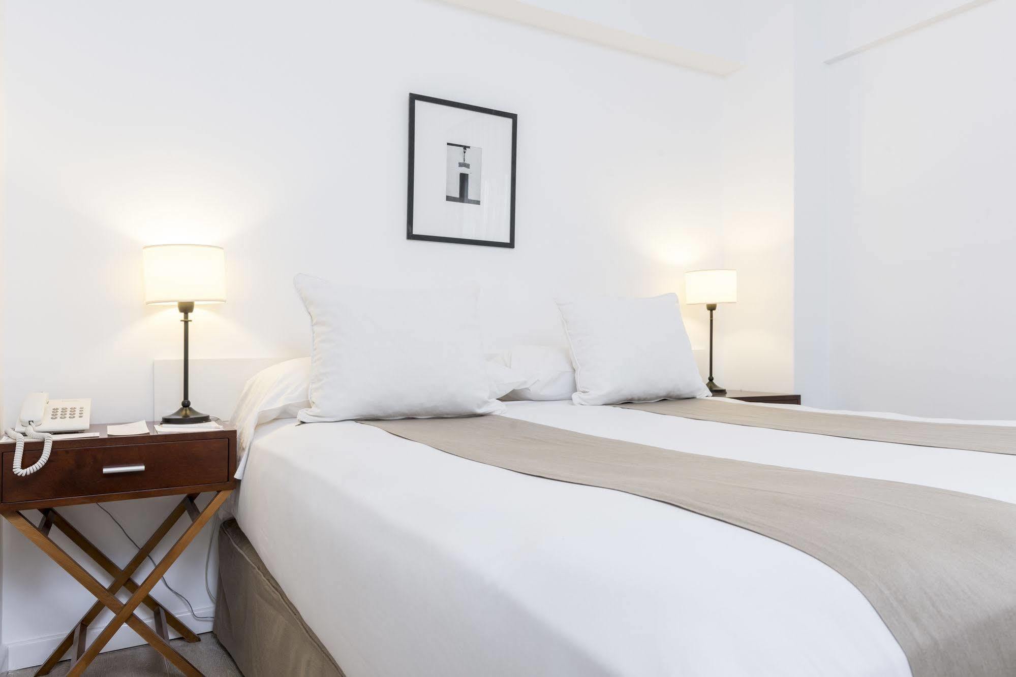 Loi Suites Arenales Buenos Aires Zewnętrze zdjęcie